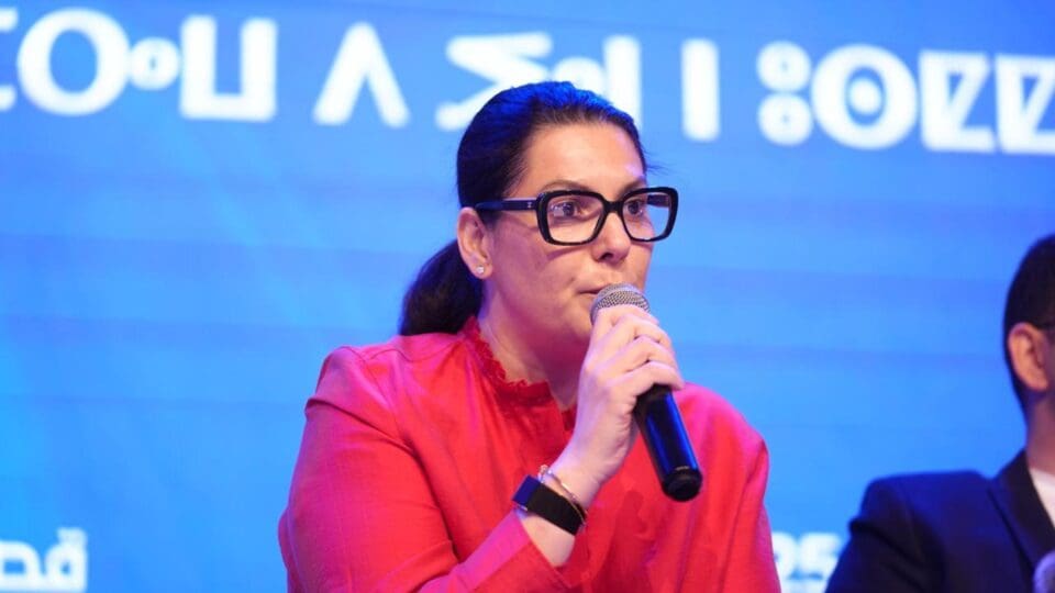الملك محمد السادس يعيّن المنصوري رئيسة للحكومة المغربية