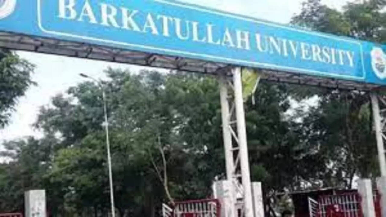 How Barkatullah University granted affiliation to govt college running out of three rooms in girls school, ETEducation How Barkatullah University granted affiliation to govt college running out of three rooms in girls school, ETEducation