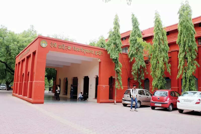 DAVV blacklists three colleges from exam centres list for violations, ETEducation DAVV blacklists three colleges from exam centres list for violations, ETEducation