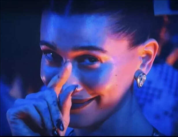 The correct viral Gen Z gesture you have probably been using wrong The correct viral Gen Z gesture you have probably been using wrong