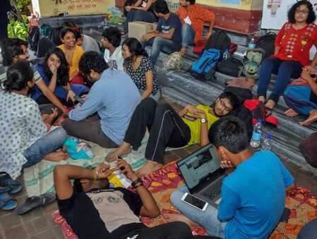 Sit-in by SFI over Presidency University’s entrance tests enters 4th day, ETEducation Sit-in by SFI over Presidency University’s entrance tests enters 4th day, ETEducation