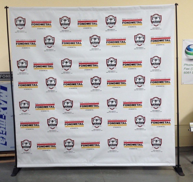 Retractable Banners Oak Park Detroit Troy Royal Oak