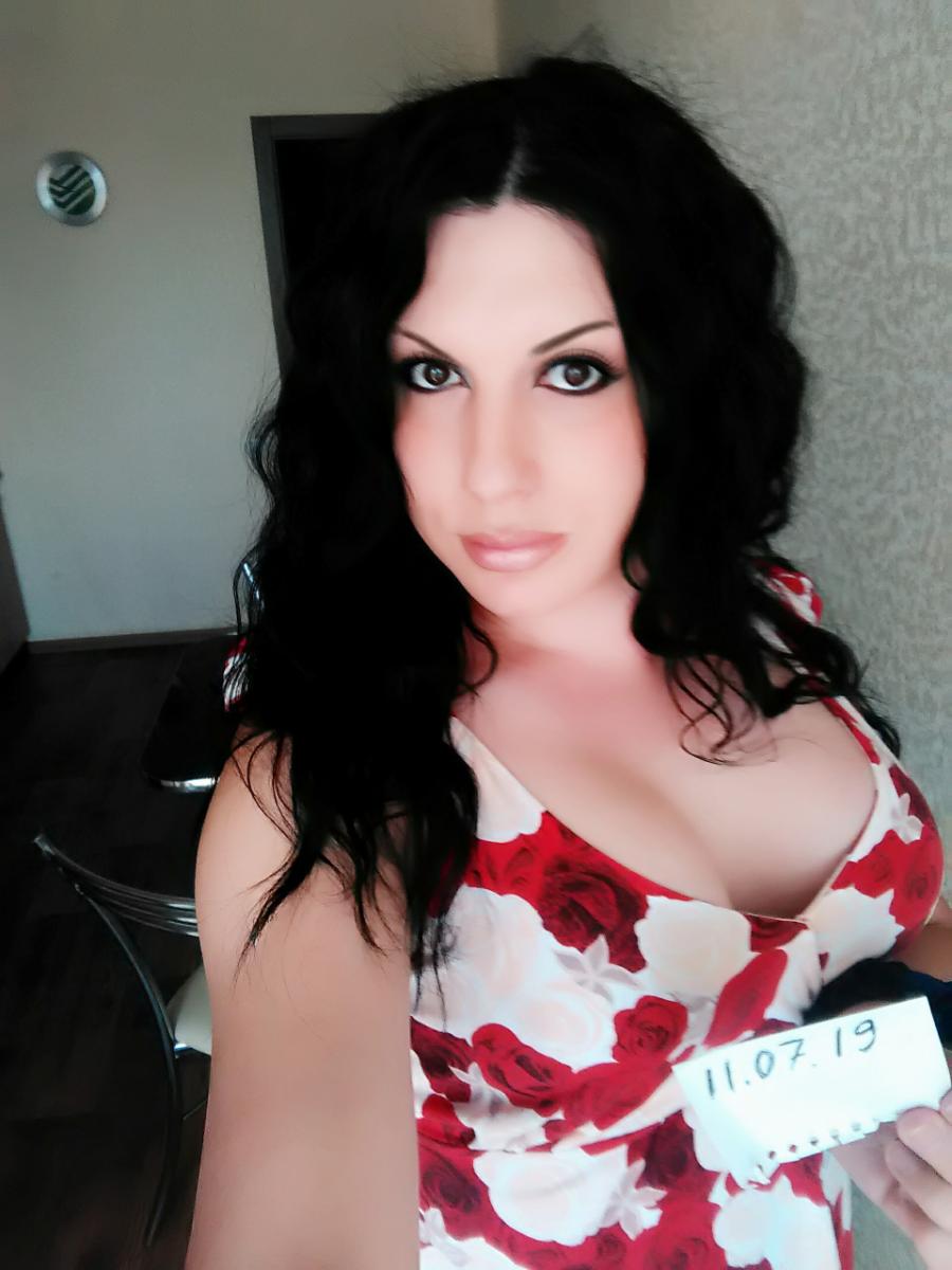 Béatrice - transsexuel escorte à Moscou - 19/173/55 à partir de 79 €