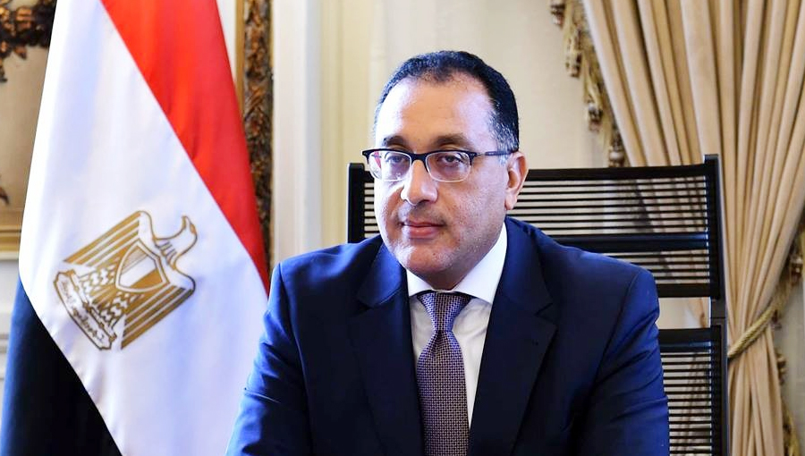 مصر.. إغلاق للمطاعم والمحلات والكافيهات والمولات 9 مساءً.. ولمدة شهر