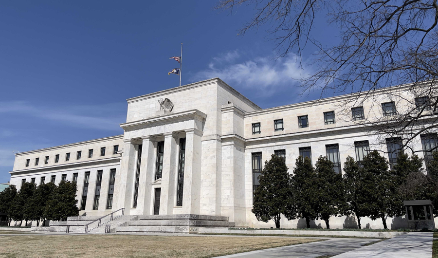 الفيدرالي الأميركي يبقي على أسعار الفائدة دون تغيير الفيدرالي الأميركي يبقي على أسعار الفائدة دون تغيير