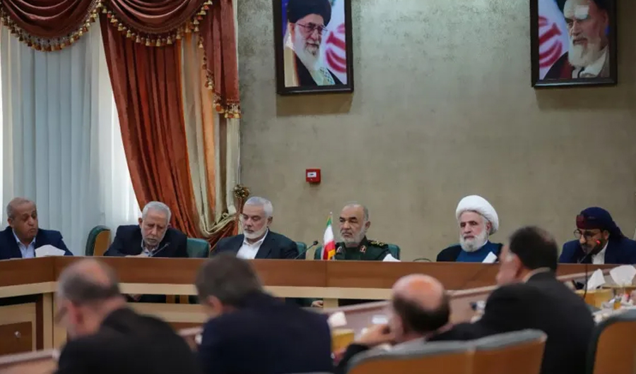 خلال جنازة رئيسي.. قادة &laquo;محور المقاومة&raquo; يجتمعون مع قائد الحرس الثوري في طهران