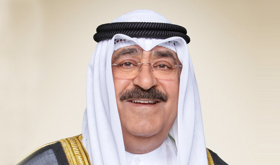 سمو الأمير يهنئ رئيس مجلس إدارة نادي القادسية بالفوز بكأس سموه