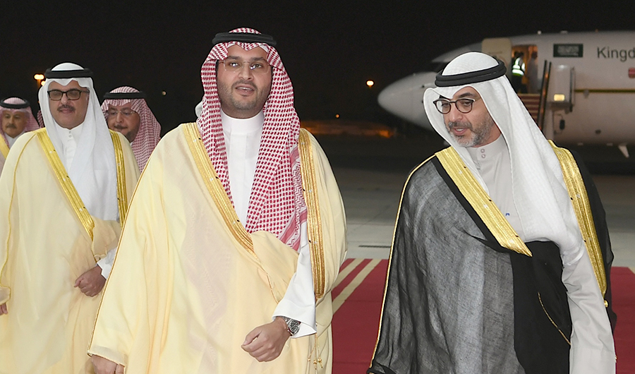 وزير الدولة عضو مجلس الوزراء السعودي الأمير تركي بن محمد يصل للكويت وزير الدولة عضو مجلس الوزراء السعودي الأمير تركي بن محمد يصل للكويت