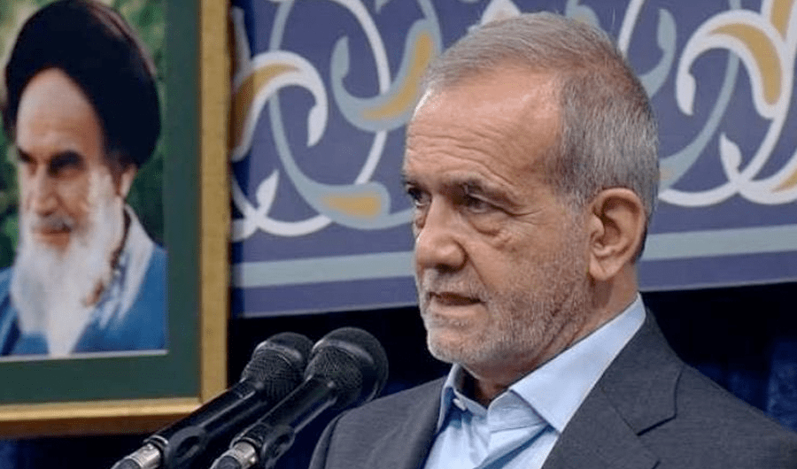 الرئيس الإيراني: سنعمل على تطوير العلاقات مع دول الجوار لتطوير حياة شعوب المنطقة