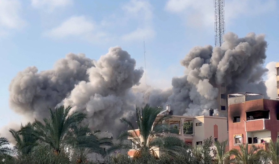 استشهاد مراسل «الجزيرة» إسماعيل الغول بقصف إسرائيلي في غزة استشهاد مراسل «الجزيرة» إسماعيل الغول بقصف إسرائيلي في غزة