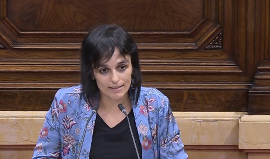 حكومة &laquo;كاتالونيا&raquo; تفرض غرامة مالية على رئيسة بلدية بالإقليم
