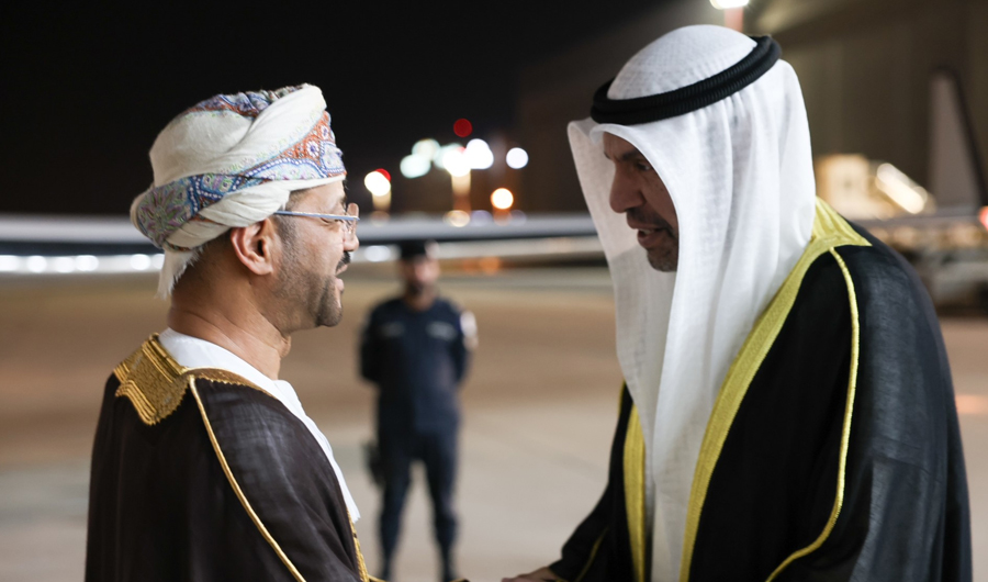 وزير الخارجية يستقبل نظيره العماني بمناسبة زيارته الرسمية إلى البلاد وزير الخارجية يستقبل نظيره العماني بمناسبة زيارته الرسمية إلى البلاد