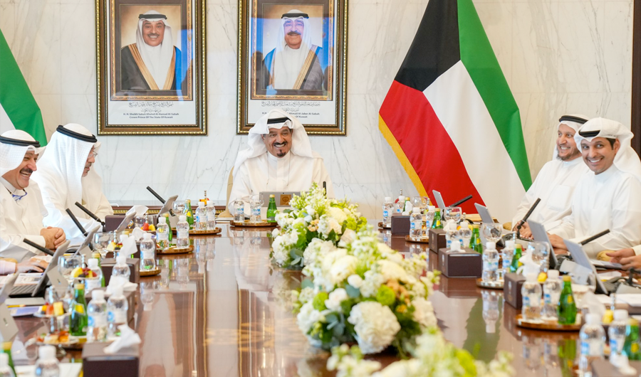 مجلس الوزراء يعقد اجتماعه الأسبوعي برئاسة سمو الشيخ أحمد العبدالله