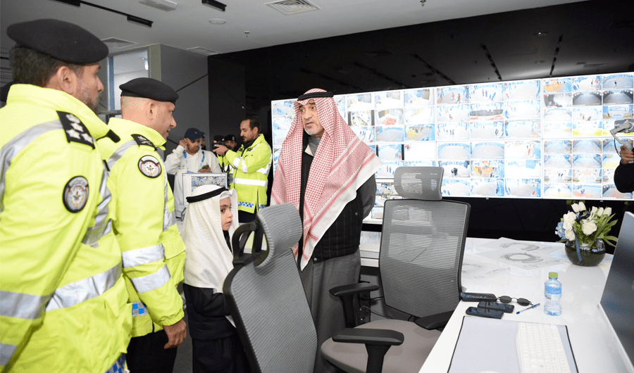 النائب الأول يتفقد استعدادات بطولة &laquo;خليجي زين 26&raquo; في استاد جابر الأحمد