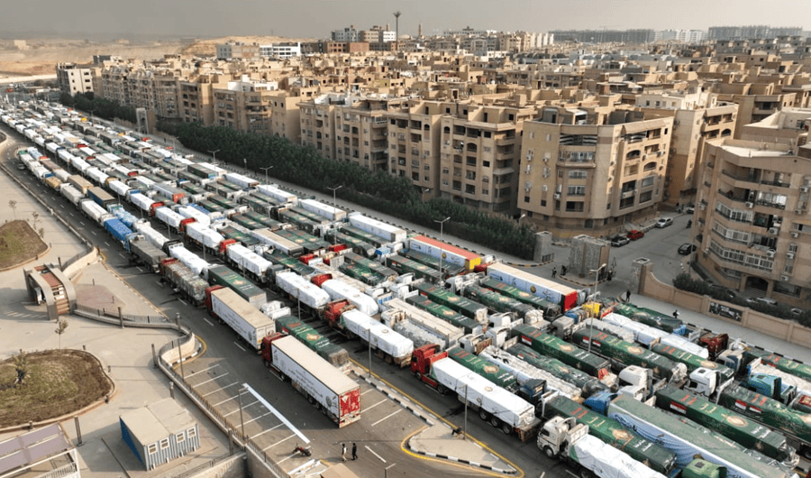 مصر تدشن أكبر قافلة مساعدات إنسانية إلى غزة