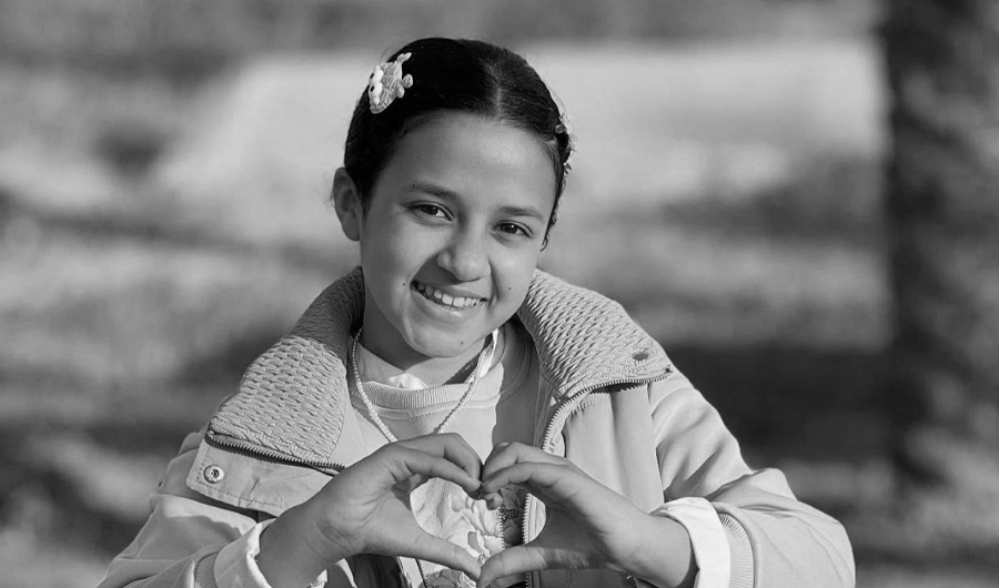 استشهاد الطفلة الفلسطينية الناشطة على مواقع التواصل يقين حمّاد