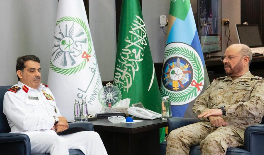 آمر القوة البحرية يزور السعودية لبحث التعاون العسكري البحري