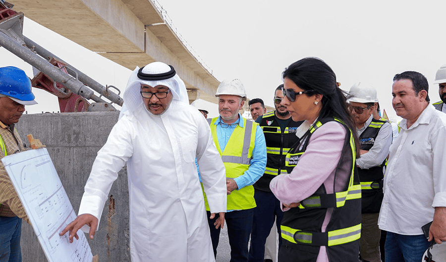 وزيرة الأشغال تتفقد سير الأعمال بمشروع جسر صباح الناصر