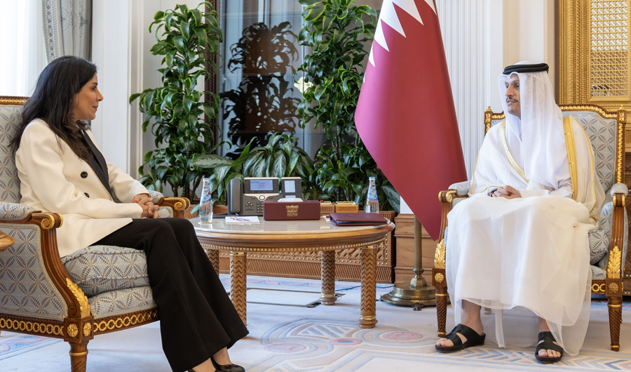 وزيرة الأشغال تبحث مع رئيس الوزراء القطري علاقات التعاون وزيرة الأشغال تبحث مع رئيس الوزراء القطري علاقات التعاون