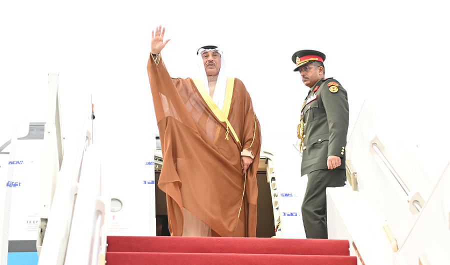 ممثل سمو الأمير سمو ولي العهد يغادر ماليزيا