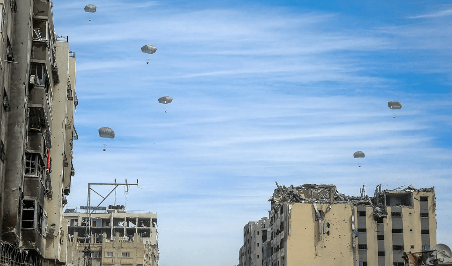 الإمارات والأردن تنفذان إنزالاً جوياً جديداً للمساعدات في غزة
