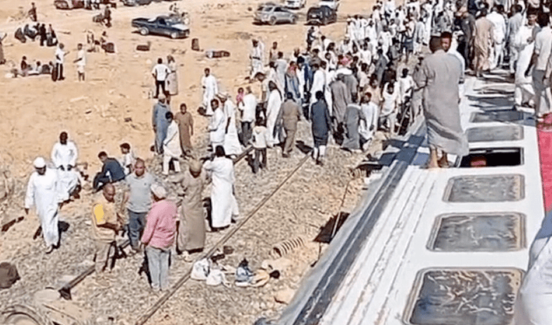 مصر.. مصرع 3 وإصابة 54 آخرين في حادث قطار بمحافظة مطروح مصر.. مصرع 3 وإصابة 54 آخرين في حادث قطار بمحافظة مطروح