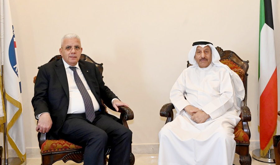 «الهلال الأحمر»: الكويت ملتزمة بمساندة الشعب الفلسطيني نهج ثابت منذ عقود «الهلال الأحمر»: الكويت ملتزمة بمساندة الشعب الفلسطيني نهج ثابت منذ عقود