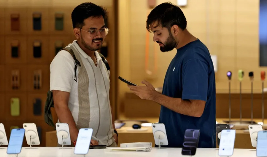 أبل تكثف جهودها لتعزيز سلاسل توريد آيفون في الهند أبل تكثف جهودها لتعزيز سلاسل توريد آيفون في الهند