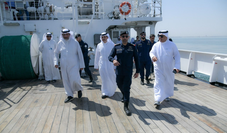 &laquo;الأبحاث العلمية&raquo; و&laquo;خفر السواحل&raquo; يبحثان التعاون البحري