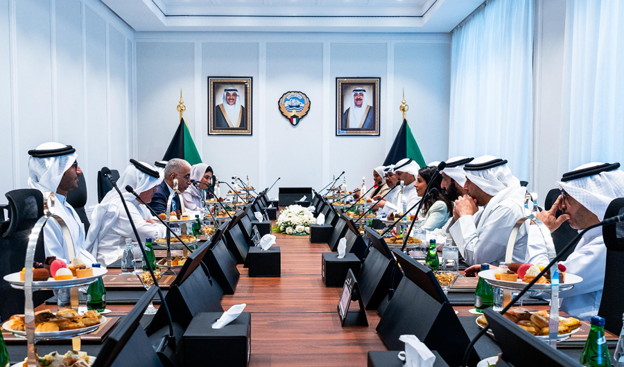 وزير &laquo;الأشغال&raquo; ونظيرها البحريني يبحثان تعزيز التعاون وتطوير الخبرات