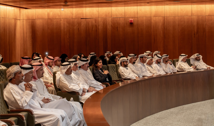وفود خليجية تزور المجلس البلدي وتشيد برؤيته التطويرية