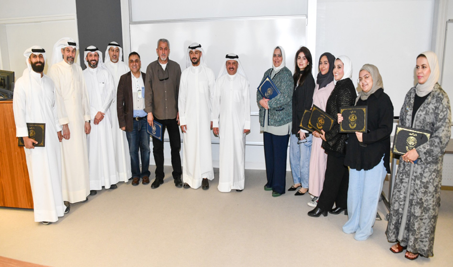 إذاعة الكويت تحتفي ببرنامج «مجلة الجامعة» ودوره في صناعة جيل إعلامي شاب إذاعة الكويت تحتفي ببرنامج «مجلة الجامعة» ودوره في صناعة جيل إعلامي شاب