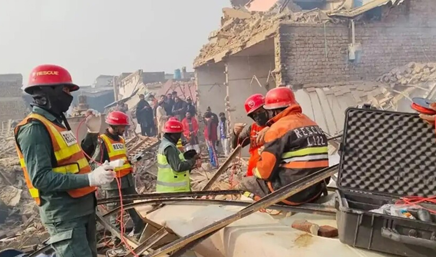 انفجار مصنع كيميائي في باكستان يخلّف 15 قتيلاً وعشرات الجرحى