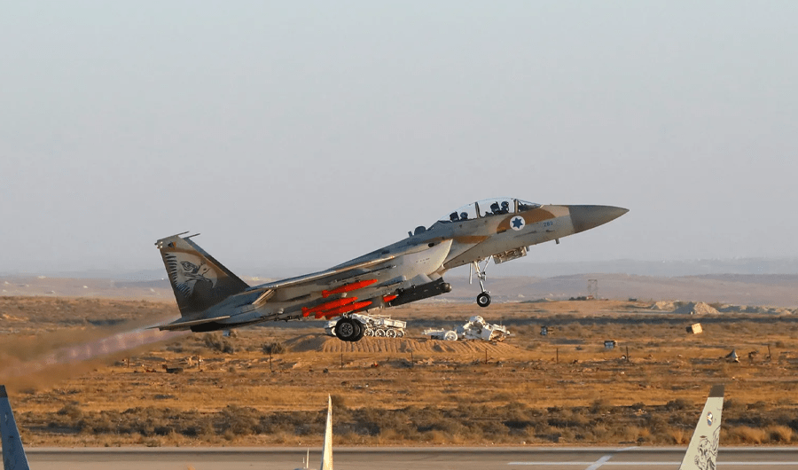 البنتاغون: عقد لبوينغ بـ8.6 مليارات دولار.. لتسليم مقاتلات &laquo;F-15&raquo; لإسرائيل