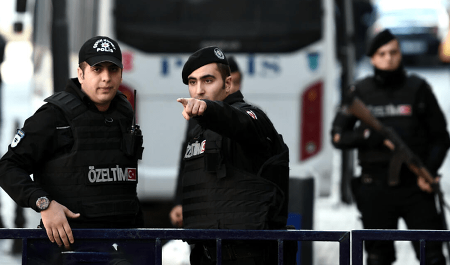 تركيا: اعتقال 110 أشخاص في حملة ضد &laquo;داعش&raquo; عقب اشتباك دامٍ