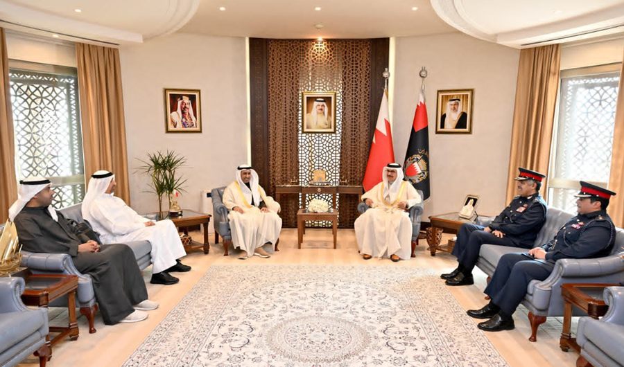 مدير خفر السواحل ووزير الداخلية البحريني يبحثان تعزيز التعاون المشترك مدير خفر السواحل ووزير الداخلية البحريني يبحثان تعزيز التعاون المشترك