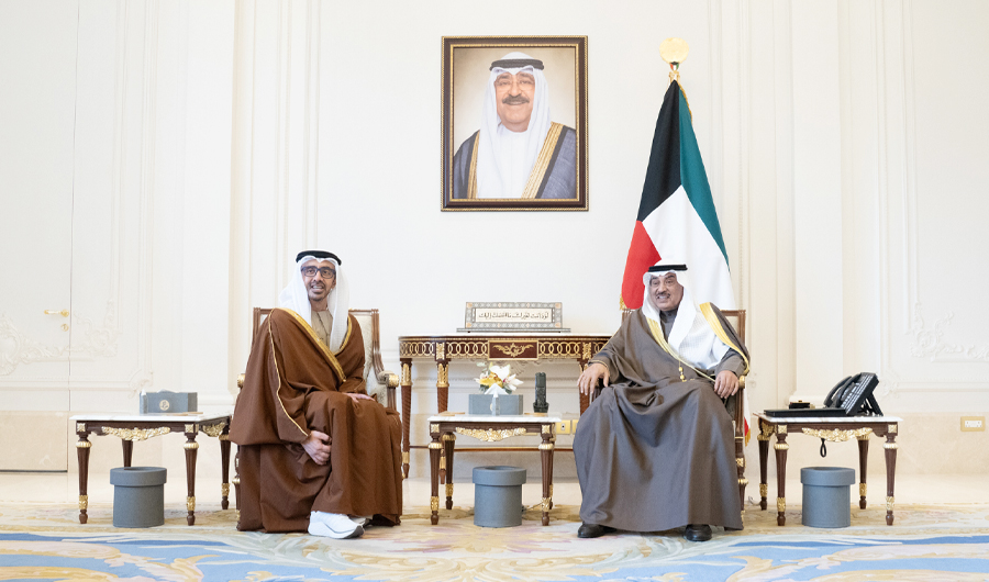 سمو ولي العهد يستقبل نائب رئيس مجلس الوزراء وزير الخارجية الإماراتي