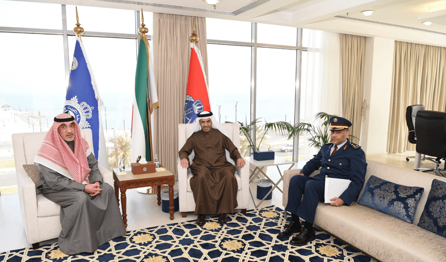 النائب الأول يبحث مع السفير القطري تعزيز التعاون الثنائي