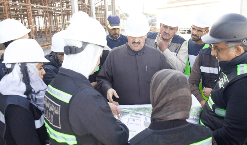 وزير الصحة يتفقد مشروع مركز الوفرة الصحي ويطلع على سير الأعمال التنفيذية ومراحل الإنجاز وزير الصحة يتفقد مشروع مركز الوفرة الصحي ويطلع على سير الأعمال التنفيذية ومراحل الإنجاز