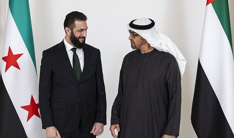 الشرع يهاتف الرئيس الإماراتي لبحث التطورات الأخيرة في سوريا والمنطقة الشرع يهاتف الرئيس الإماراتي لبحث التطورات الأخيرة في سوريا والمنطقة