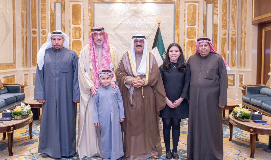 سمو الأمير يستقبل اليوسف وأسرة شهيد الواجب خالد الشرف