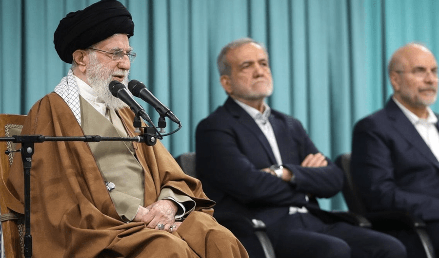 مسؤول إسرائيلي لـ&laquo;رويترز&raquo;: أميركا وإسرائيل استهدفتا خامنئي وبزشكيان