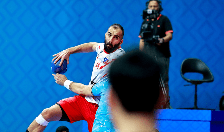 الكويت وبرقان يتواجهان غداً في نهائي كأس السوبر لكرة اليد بفوزهما على السالمية والقادسية