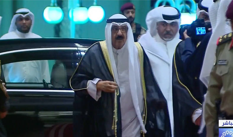 سمو أمير البلاد يستقبل المهنئين بحلول شهر رمضان المبارك لليوم الثاني على التوالي