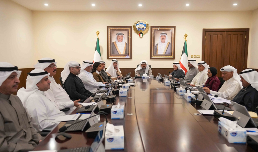 مجلس الوزراء يستمع إلى شرح حول إجراءات الوزارات لتفعيل خطة الطوارئ ورفع الجاهزية مجلس الوزراء يستمع إلى شرح حول إجراءات الوزارات لتفعيل خطة الطوارئ ورفع الجاهزية