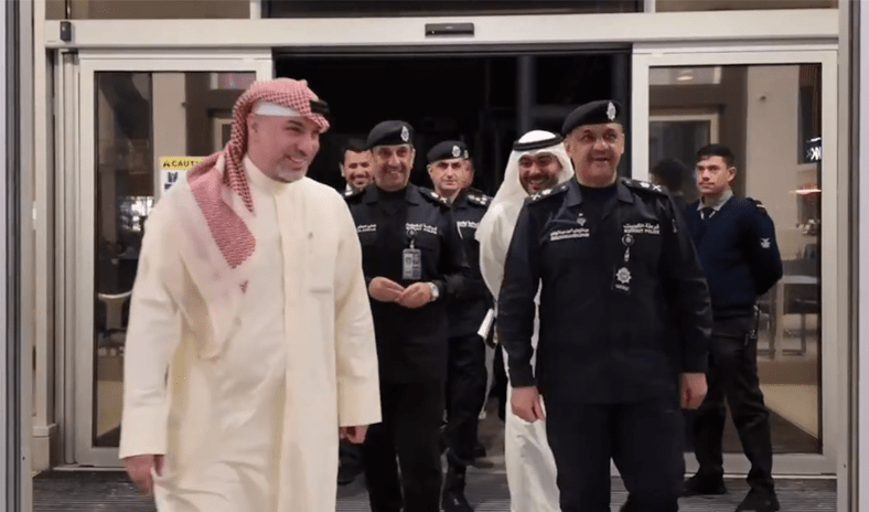وكيل وزارة الداخلية يطّلع على الجاهزية الأمنية لاستقبال المسافرين في مطار الكويت