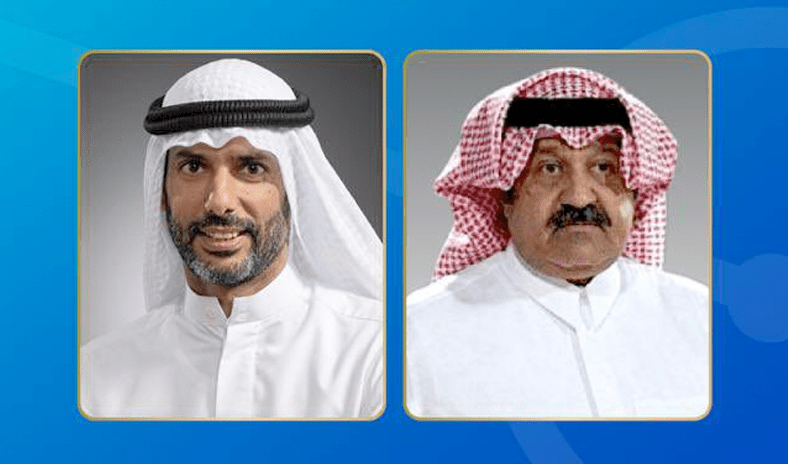 رئيس اتحاد الكرة يهنئ نادي الكويت بعد تأهله لنهائي «التحدي الآسيوي» رئيس اتحاد الكرة يهنئ نادي الكويت بعد تأهله لنهائي «التحدي الآسيوي»