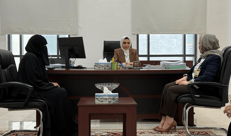 وزيرة الشؤون تطمئن على سير العمل وأوضاع النزلاء بمركز الإيواء وزيرة الشؤون تطمئن على سير العمل وأوضاع النزلاء بمركز الإيواء