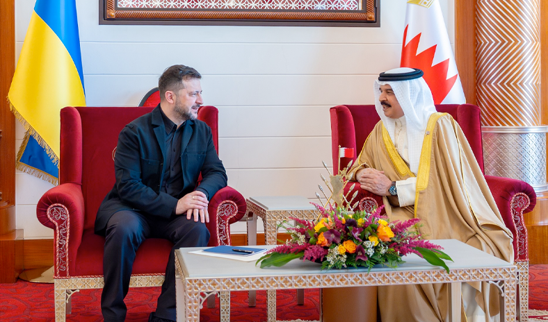 ملك البحرين والرئيس الأوكراني يبحثان بالمنامة مستجدات الأوضاع الإقليمية والدولية ملك البحرين والرئيس الأوكراني يبحثان بالمنامة مستجدات الأوضاع الإقليمية والدولية