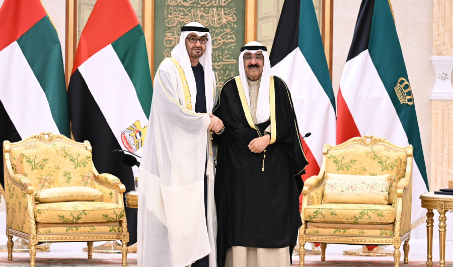 سمو الأمير يتلقى اتصالاً من رئيس الإمارات للتهنئة بعيد الأضحى سمو الأمير يتلقى اتصالاً من رئيس الإمارات للتهنئة بعيد الأضحى